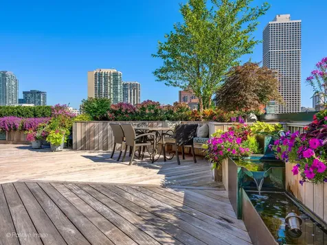 55 West Delaware Place Chicago IL 60610