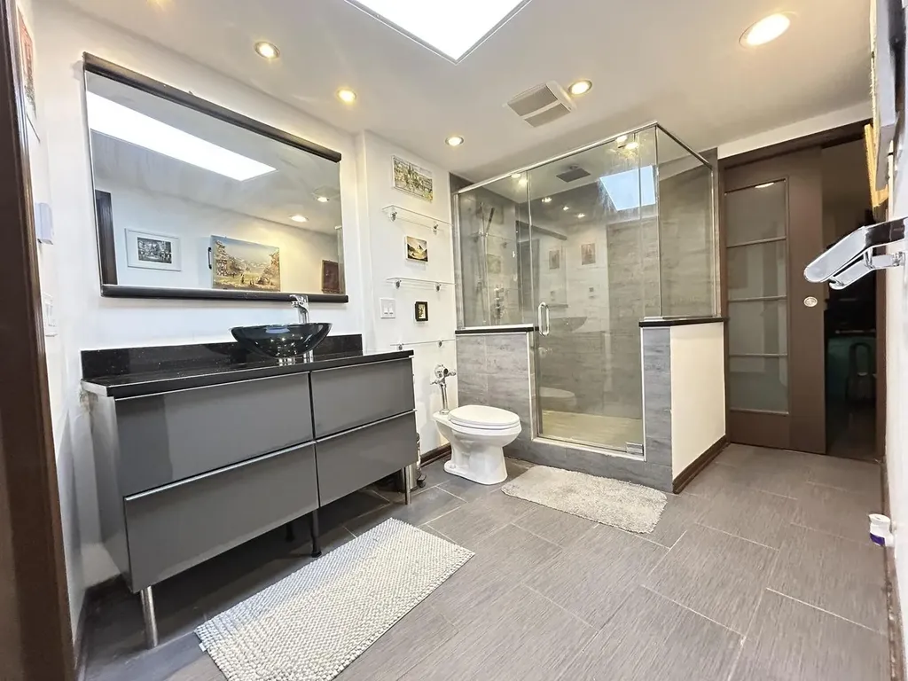 300 North State Street Chicago IL 60654