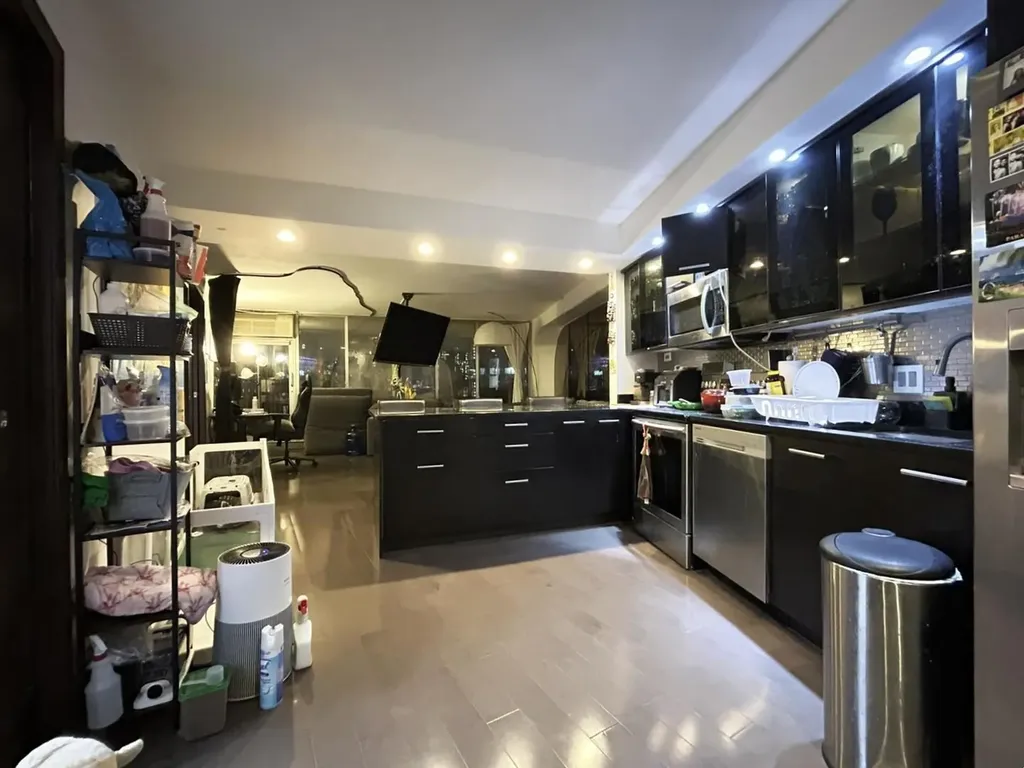 300 North State Street Chicago IL 60654