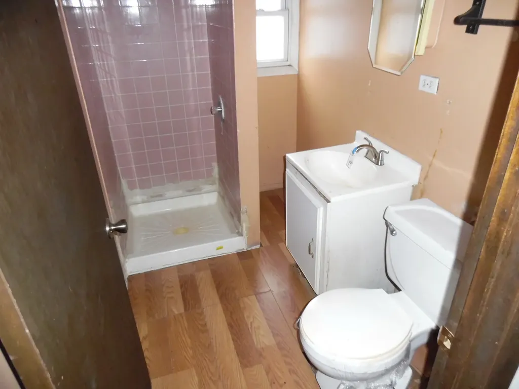 8432 South Ada Street Chicago IL 60620