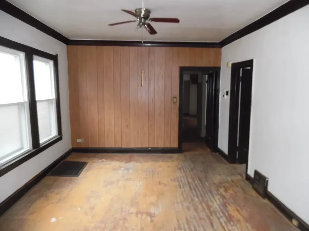 8432 South Ada Street Chicago IL 60620