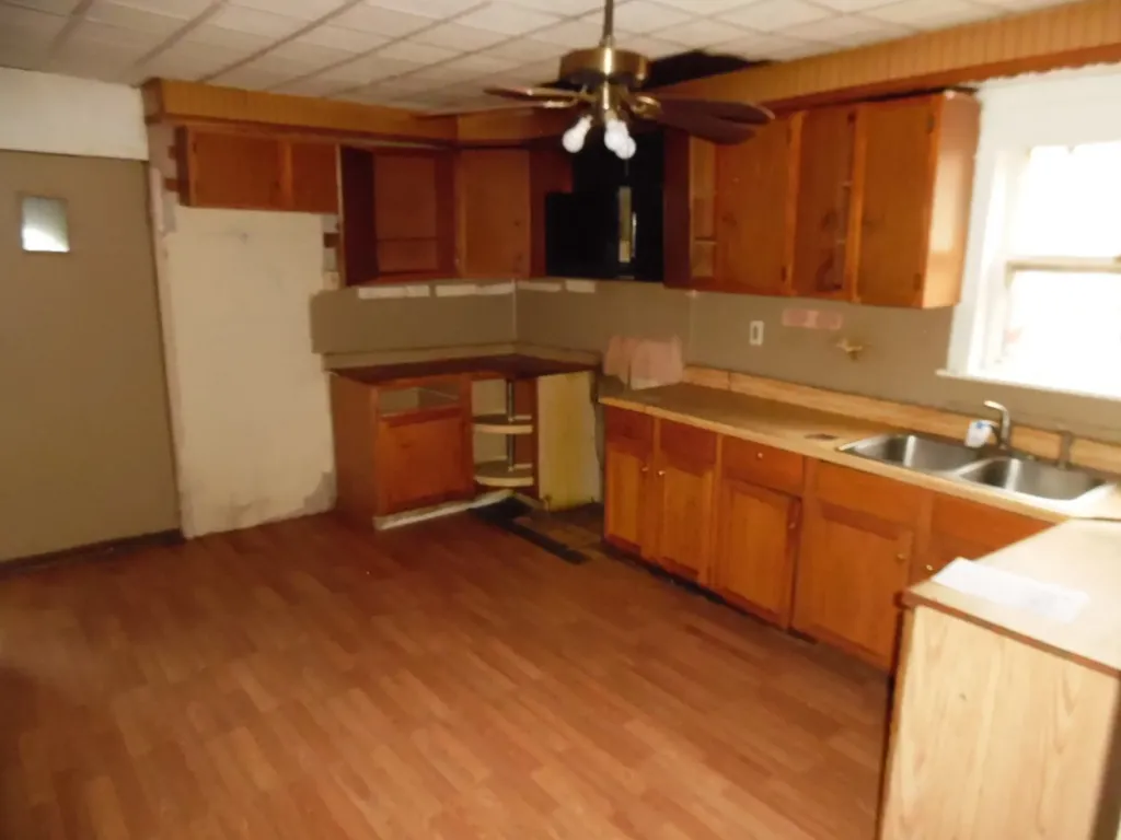 8432 South Ada Street Chicago IL 60620