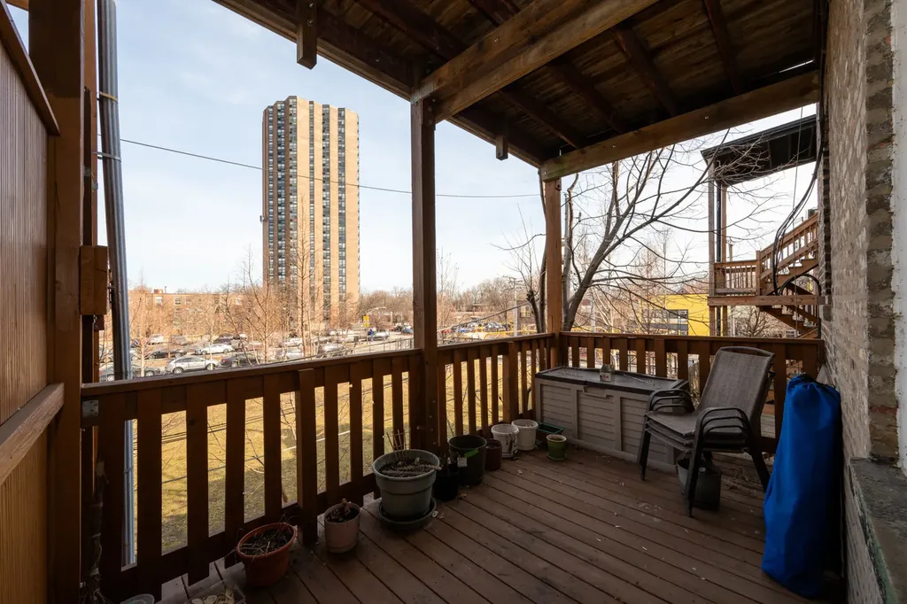 1354 East 48th Street Chicago IL 60615