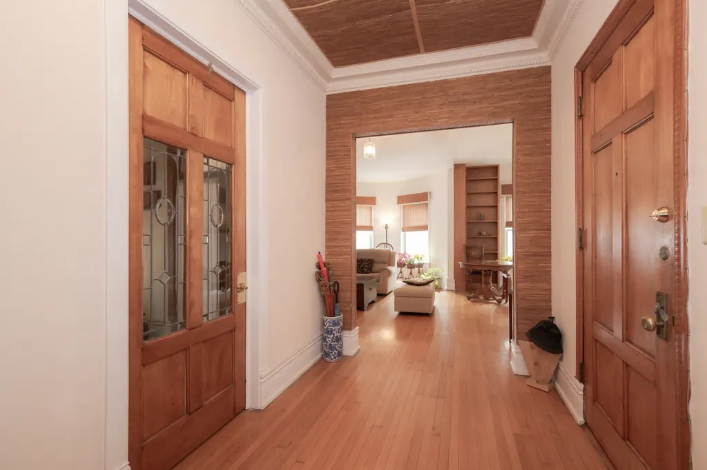 1354 East 48th Street Chicago IL 60615