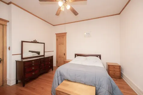 1354 East 48th Street Chicago IL 60615