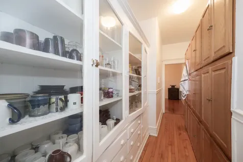 1354 East 48th Street Chicago IL 60615