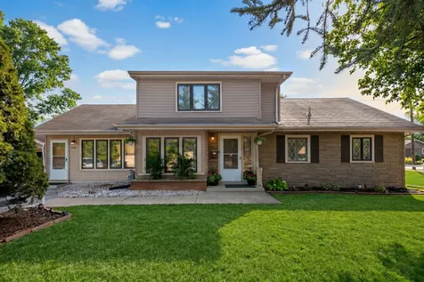10715 Diversey Avenue Melrose Park IL 60164