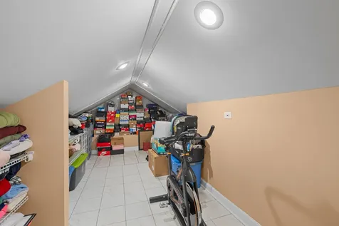 10715 Diversey Avenue Melrose Park IL 60164