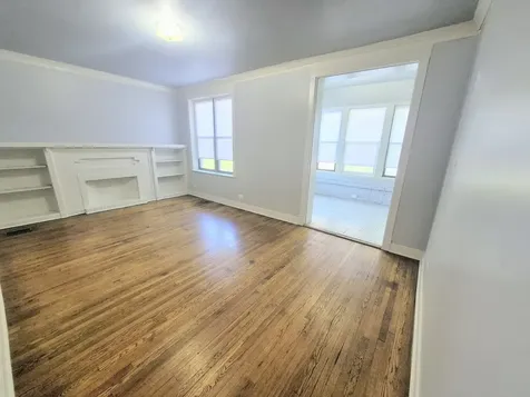 6210 South Eberhart Avenue Chicago IL 60637