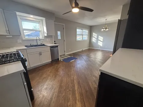 15848 Wabash Avenue South Holland IL 60473