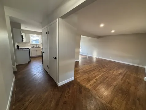 15848 Wabash Avenue South Holland IL 60473