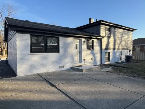 15848 Wabash Avenue South Holland IL 60473