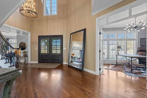 5443 Belmont Court Libertyville IL 60048