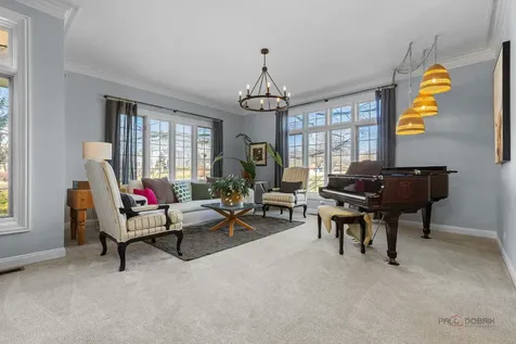 5443 Belmont Court Libertyville IL 60048