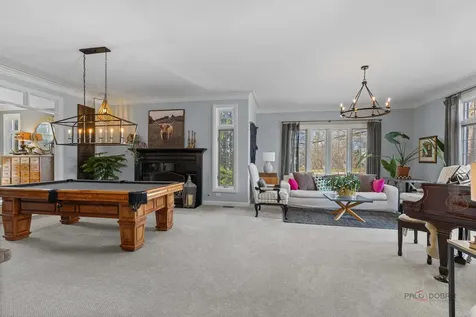 5443 Belmont Court Libertyville IL 60048