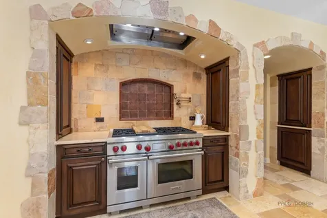 5443 Belmont Court Libertyville IL 60048