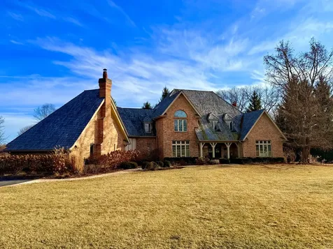5443 Belmont Court Libertyville IL 60048