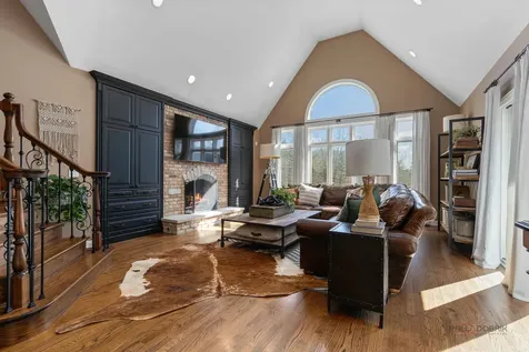 5443 Belmont Court Libertyville IL 60048