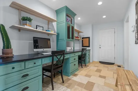 5443 Belmont Court Libertyville IL 60048