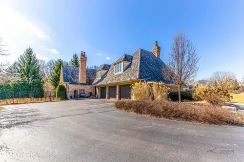 5443 Belmont Court Libertyville IL 60048