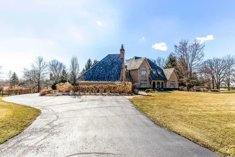 5443 Belmont Court Libertyville IL 60048