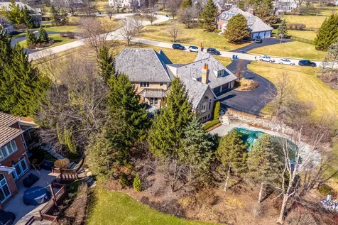 5443 Belmont Court Libertyville IL 60048