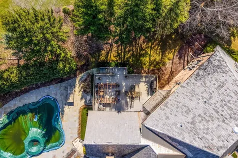 5443 Belmont Court Libertyville IL 60048