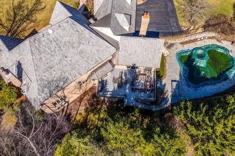 5443 Belmont Court Libertyville IL 60048