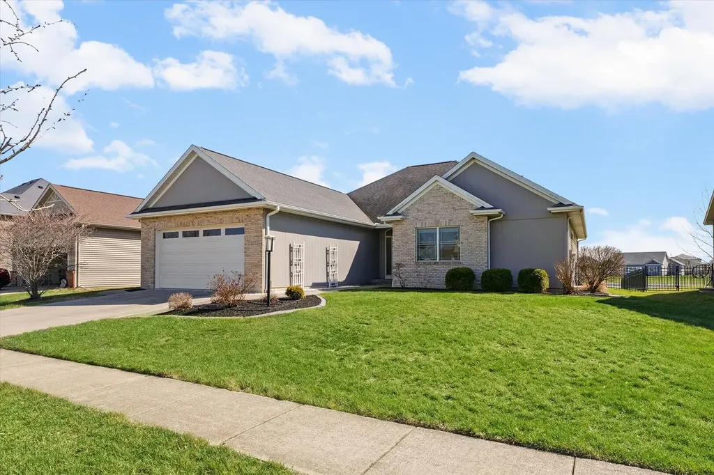 1117 Declaration Drive Savoy IL 61874