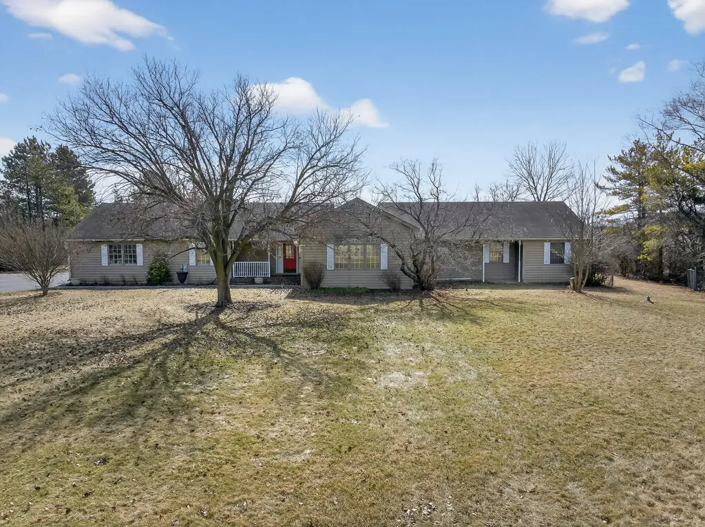 25651 West Illinois Route 60 Highway Grayslake IL 60030