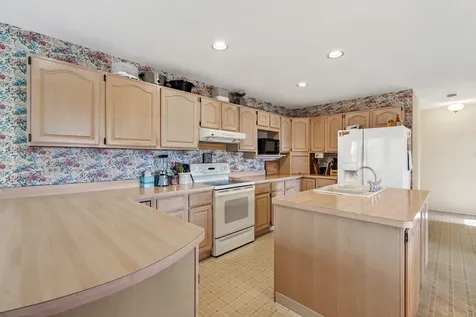 25651 West Illinois Route 60 Highway Grayslake IL 60030