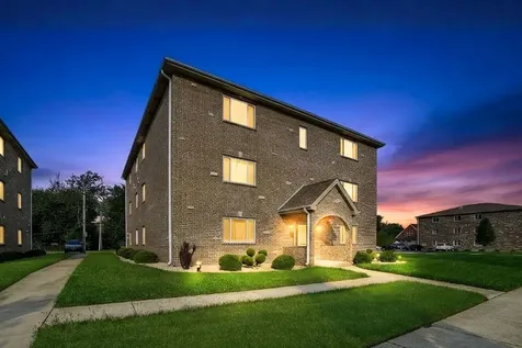 13906 Central Park Avenue Robbins IL 60472