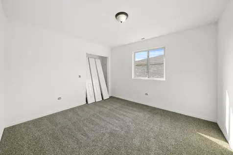 13906 Central Park Avenue Robbins IL 60472