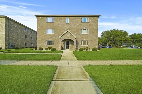 13906 Central Park Avenue Robbins IL 60472