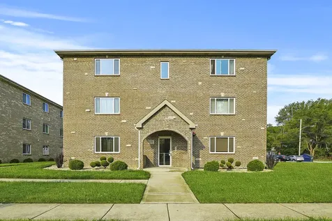 13906 Central Park Avenue Robbins IL 60472