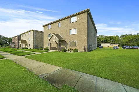 13906 Central Park Avenue Robbins IL 60472