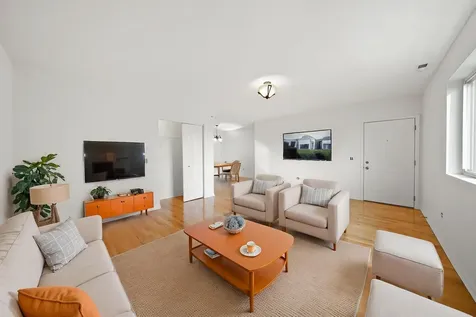 13906 Central Park Avenue Robbins IL 60472