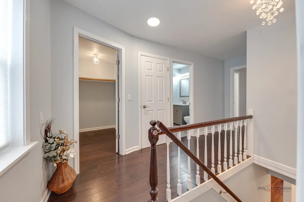 6149 North Karlov Avenue Chicago IL 60646