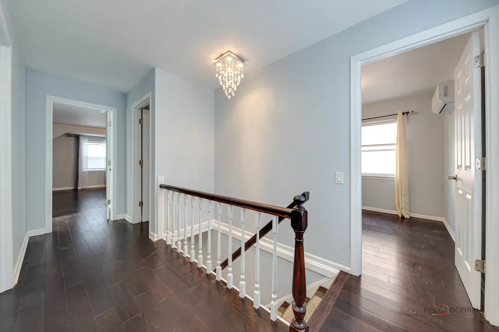 6149 North Karlov Avenue Chicago IL 60646
