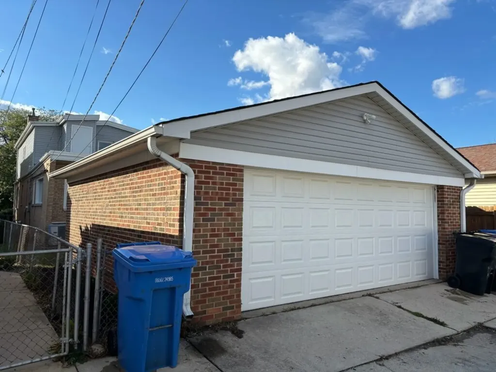 6149 North Karlov Avenue Chicago IL 60646