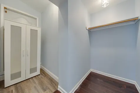 6149 North Karlov Avenue Chicago IL 60646