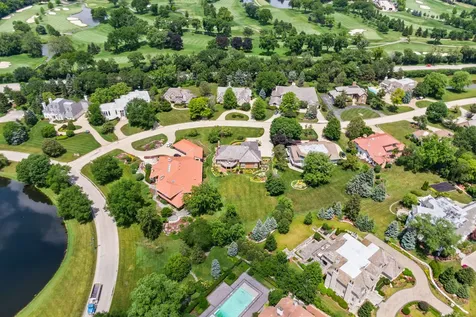 2016 Midwest Club Parkway Oak Brook IL 60523