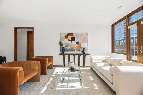 1152 West Fulton Market Chicago IL 60607