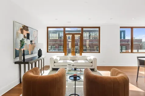 1152 West Fulton Market Chicago IL 60607