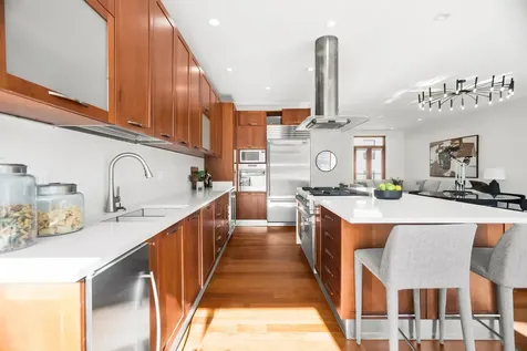1152 West Fulton Market Chicago IL 60607