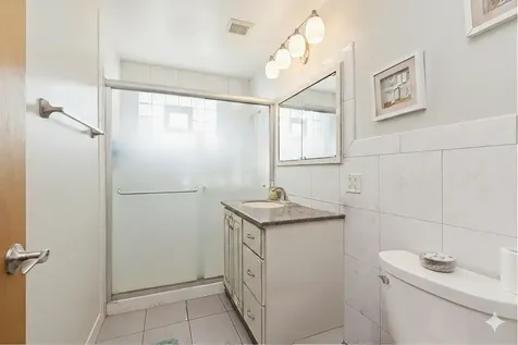 10008 Buell Court Oak Lawn IL 60453