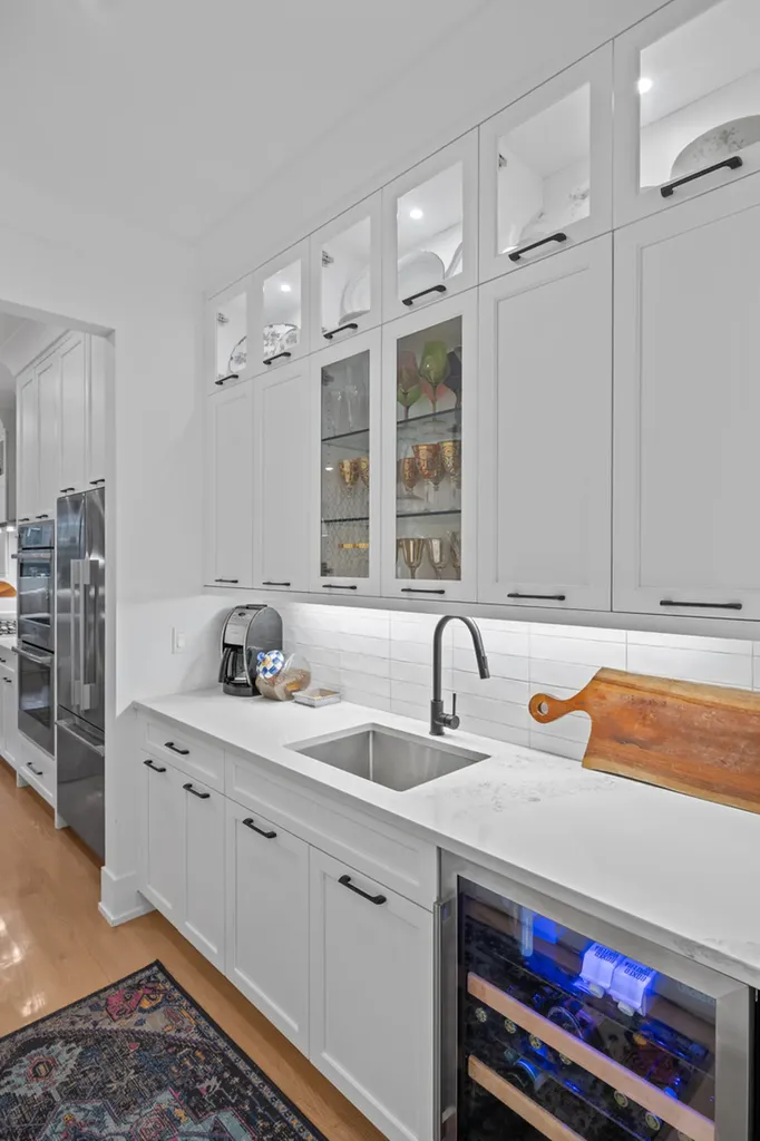 2759 West Lawrence Avenue Chicago IL 60625