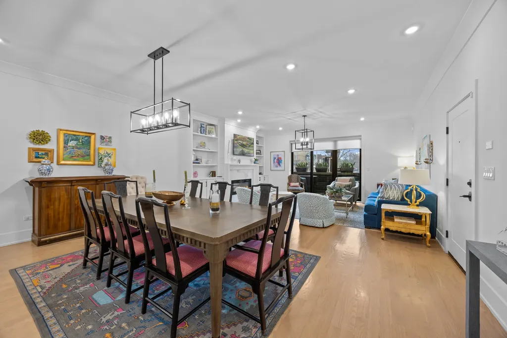 2759 West Lawrence Avenue Chicago IL 60625