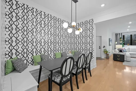 2759 West Lawrence Avenue Chicago IL 60625