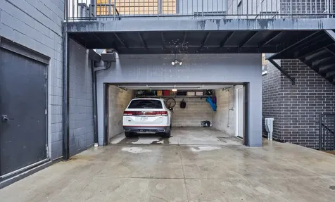 2759 West Lawrence Avenue Chicago IL 60625